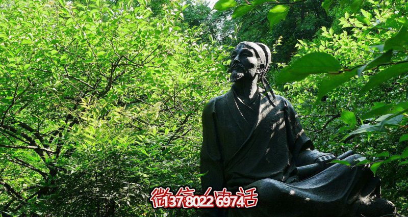 古代名人李白青铜雕塑，让花园广场坐拥旧韵