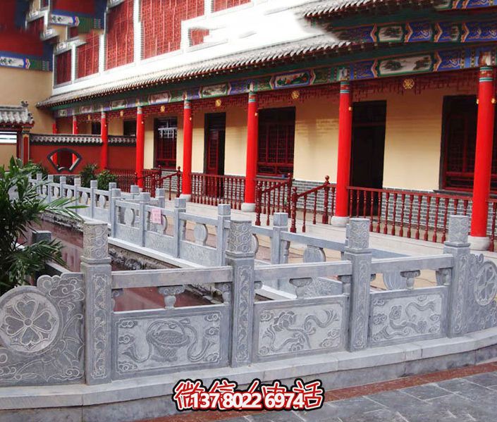 游览大理，感受古老石栏杆的魅力