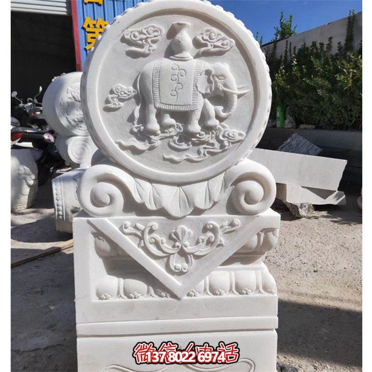 天然石材浮雕太平吉祥抱鼓石，点缀别墅门口