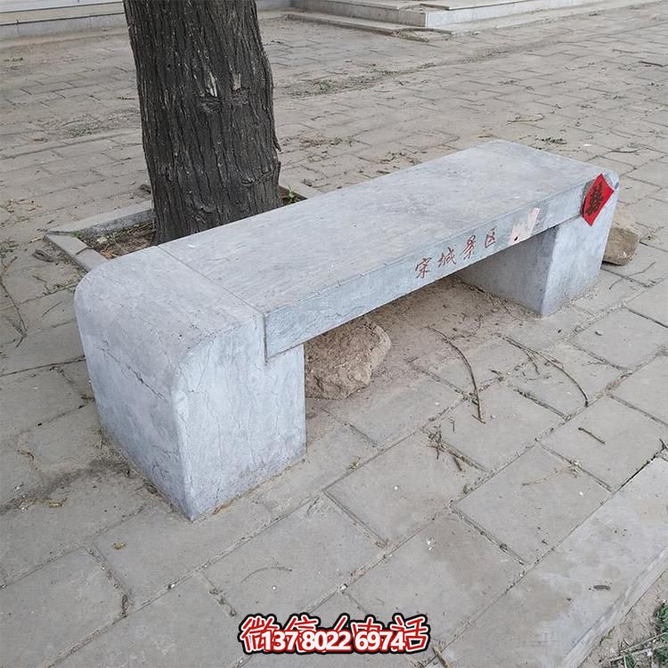 青石雕刻石凳，让你尽情休闲