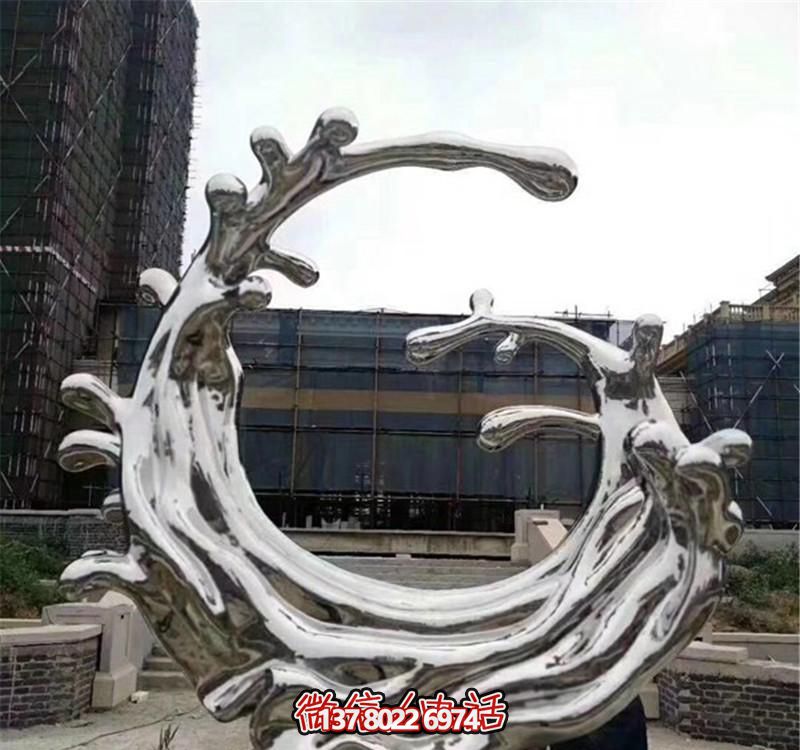 精美不锈钢浪花雕塑，点缀小区装饰