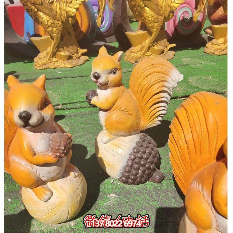 集游乐、景观、动物园于一体的玻璃钢仿真卡通动物游乐场