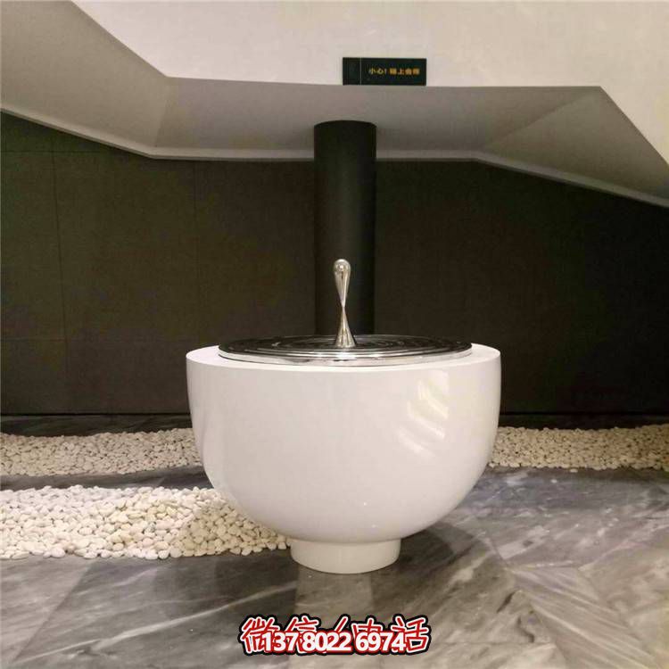 不锈钢水滴圆盘雕塑，玻璃钢景观装饰
