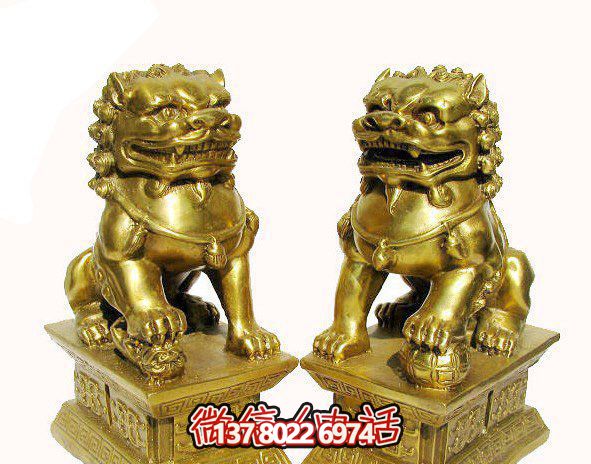 纯金打造室内美陈狮子雕塑——追求完美雕塑装饰