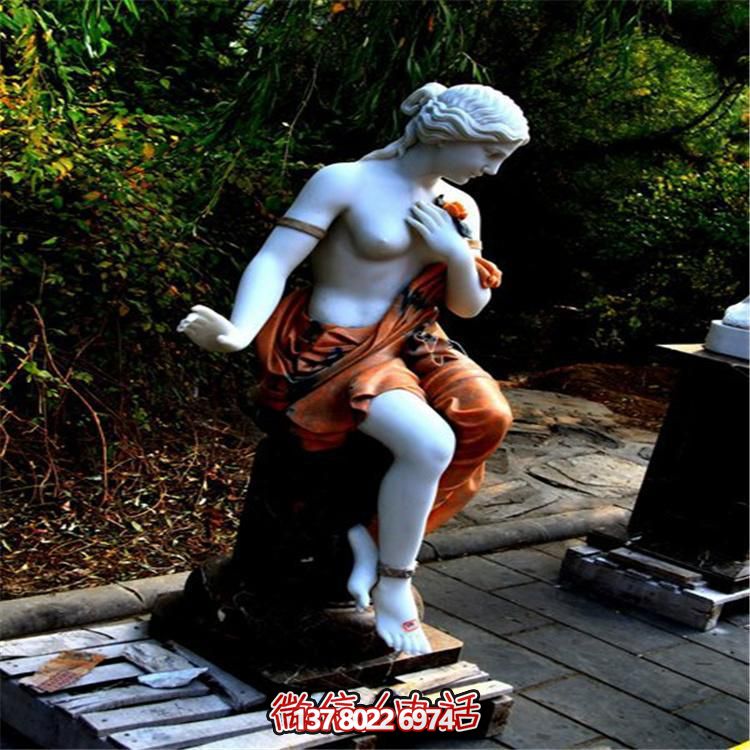 玻璃钢雕塑西方景观的抽象创意