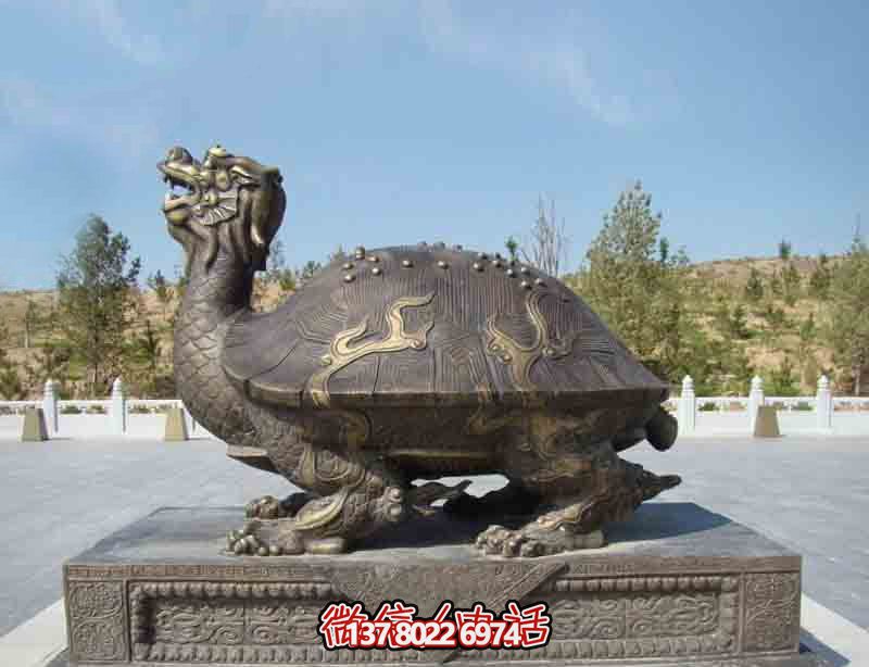 玻璃钢龙龟雕塑，点缀公园里的创意行走