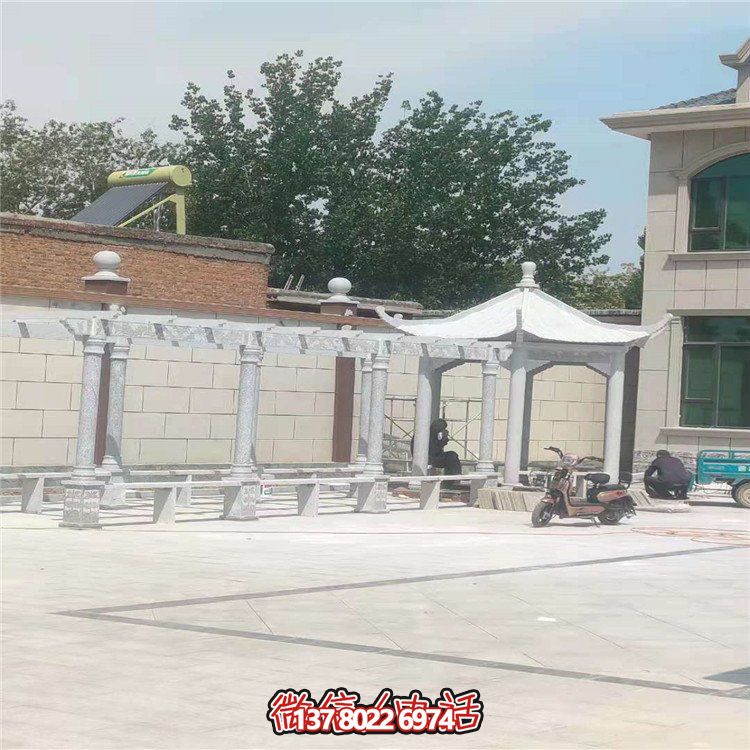 仿古凉亭，大理石装饰，搭配花架，为别墅院子增添份量