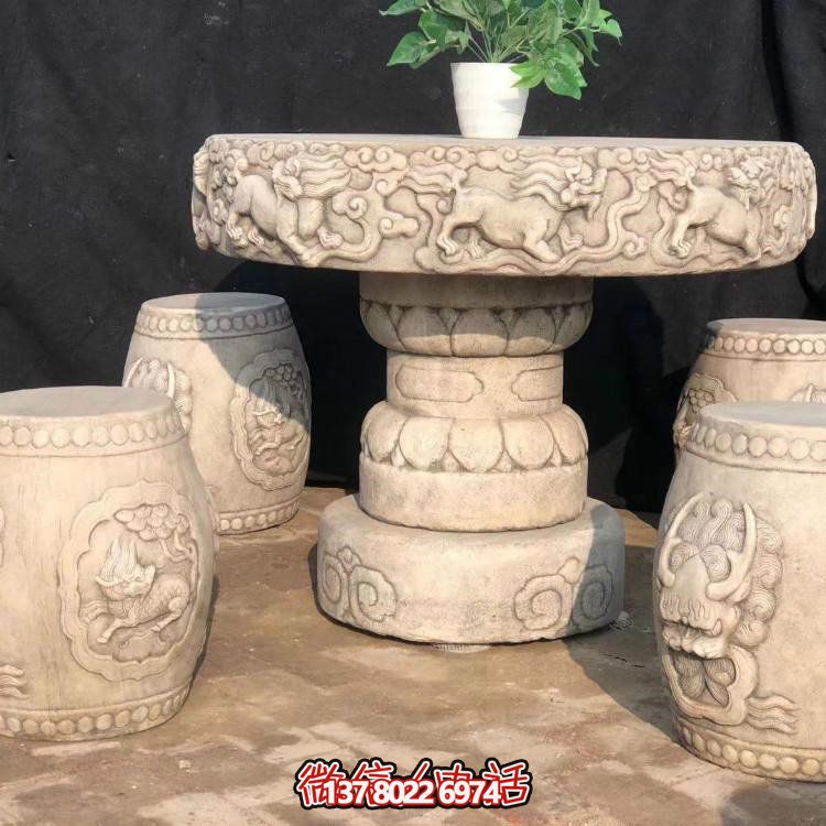 精美大理石浮雕麒麟图案圆石桌摆件
