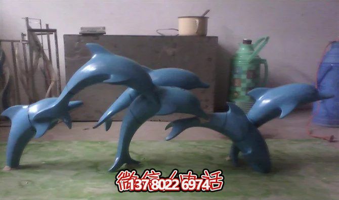 不锈钢蓝色海豚雕塑，点亮公园静谧之美