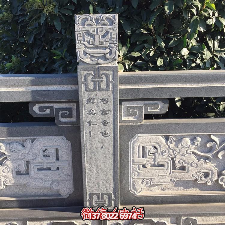 花岗岩浮雕花仿古栏板雕塑，为景区街道添彩