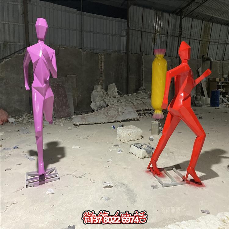 不锈钢几何远观景观摆件，为公园增添动感