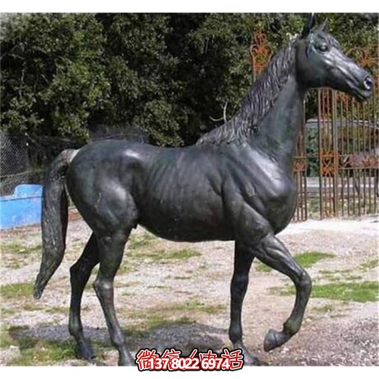 玻璃钢仿铜马雕塑，为园林广场增添独特魅力