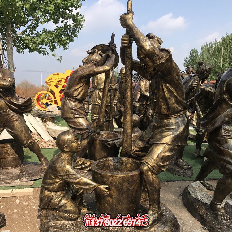 玻璃钢仿铜小品打年糕民俗人物步行街