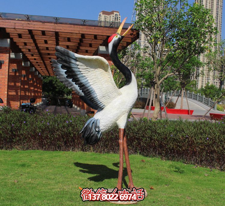 玻璃钢丹顶鹤雕塑景区公园彩绘创意装饰 玻璃钢丹顶鹤雕塑景区公园彩绘创意装饰