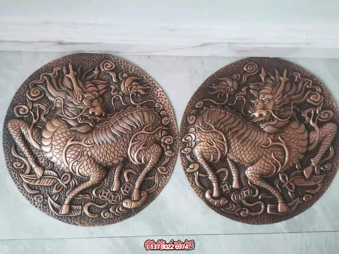 青铜装饰画以麒麟为主题的圆形浮雕 青铜装饰画以麒麟为主题的圆形浮雕