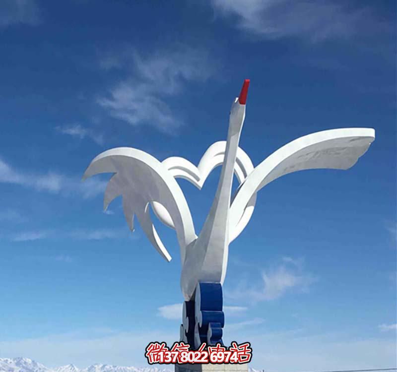 不锈钢爱心鹤雕塑，点亮广场创意之美