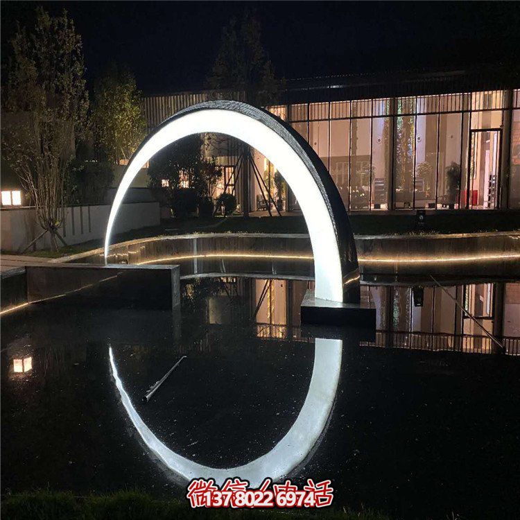 不锈钢发光圆环雕塑，点亮户外园林景观