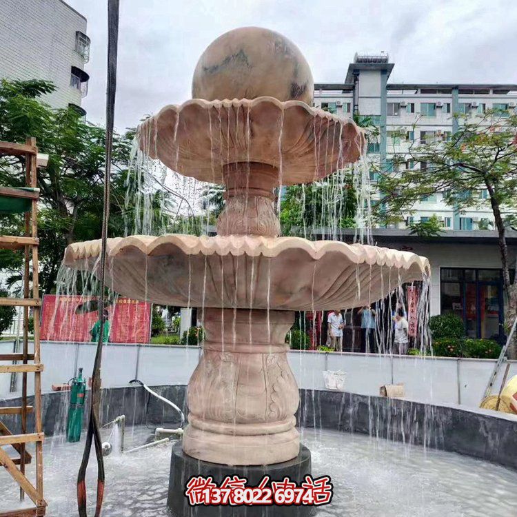 欧式大理石石雕流水喷泉，红晚霞点缀