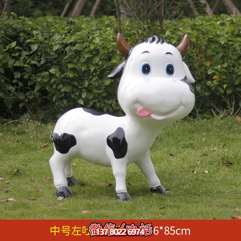 中号玻璃钢雕塑牛，为草坪增添绿意