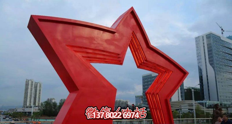 不锈钢雕塑拱门，点缀景观广场