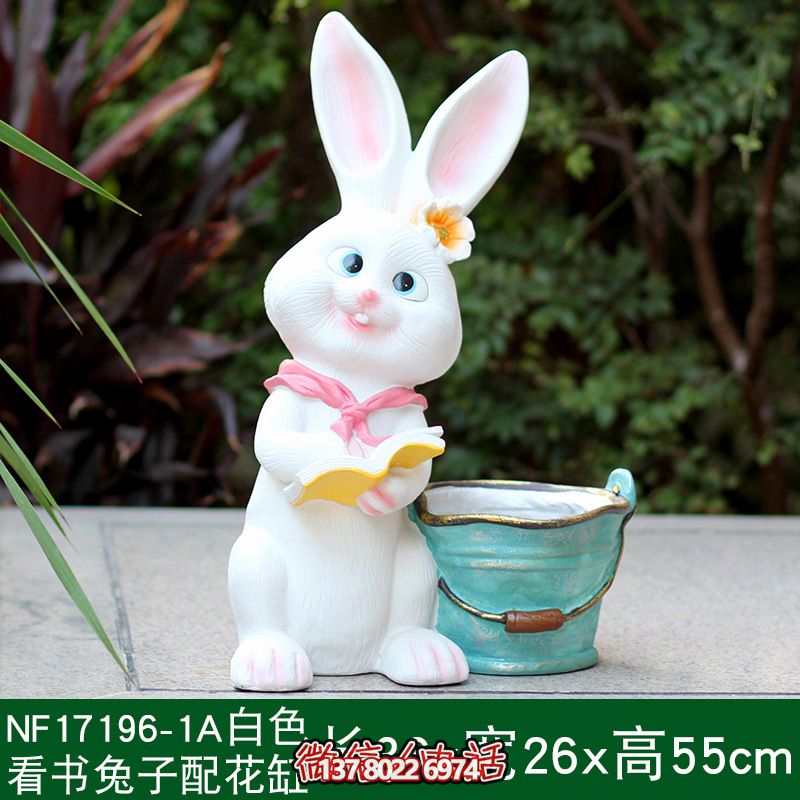 玻璃钢兔子雕塑，为公园增色