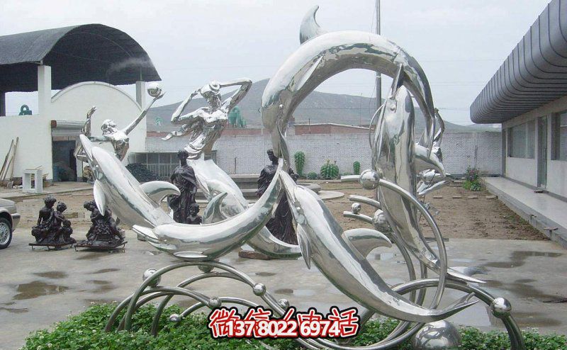 一群活跃海豚，为游乐园带来更多乐趣——不锈钢海豚雕塑