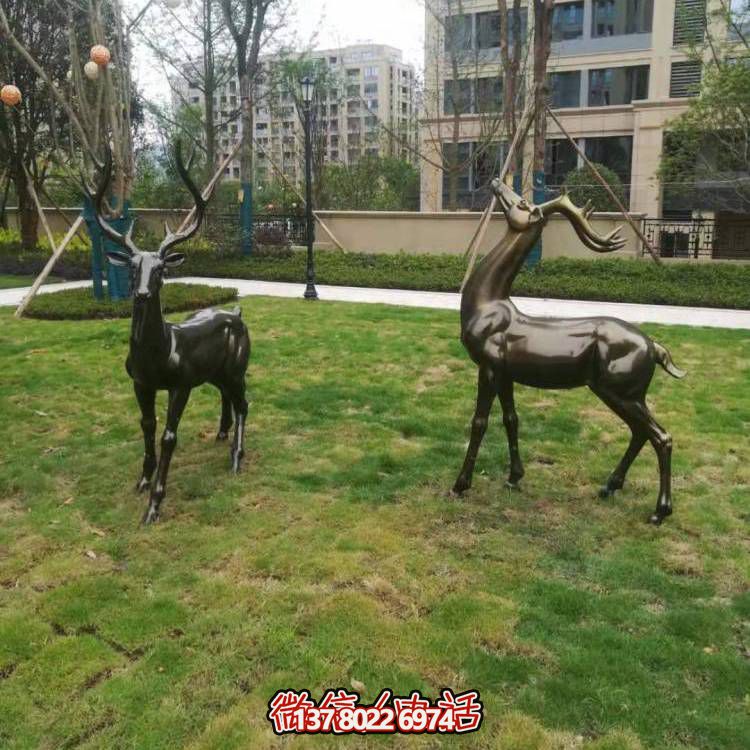 玻璃钢梅花鹿雕塑，点缀园林景观