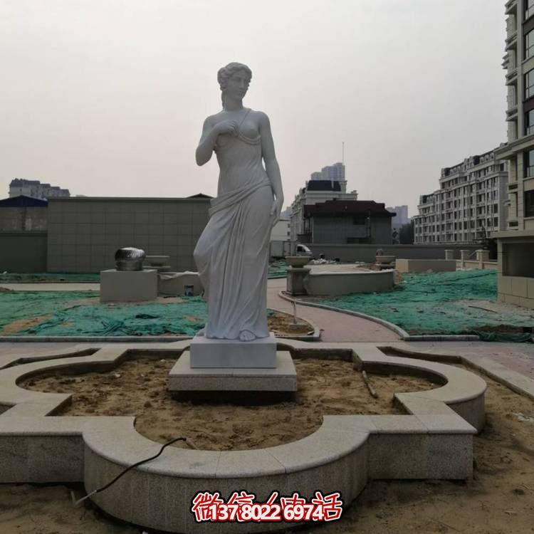 西方大理石雕像，浮雕人物装饰街道