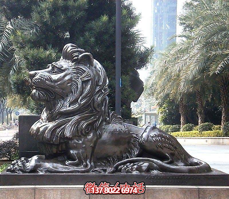 大型不锈钢狮子雕塑，仿铜卧着雕塑