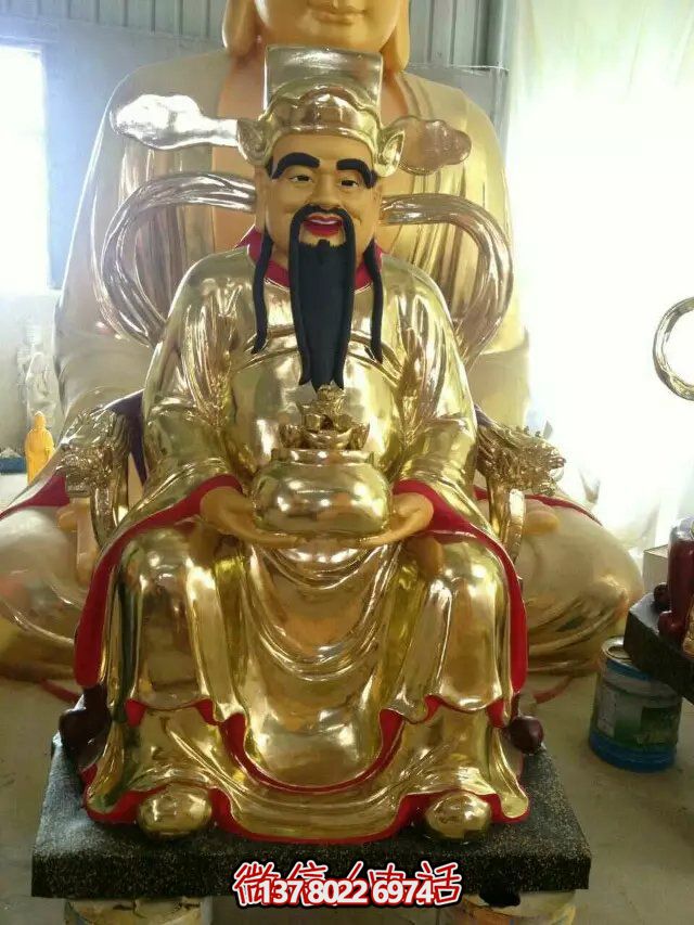 鎏金财神佛像雕塑，室内供奉神像