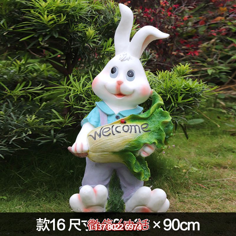 站立玻璃钢兔子雕塑——给景区带来独特的视觉效果 站立玻璃钢兔子雕塑——给景区带来独特的视觉效果