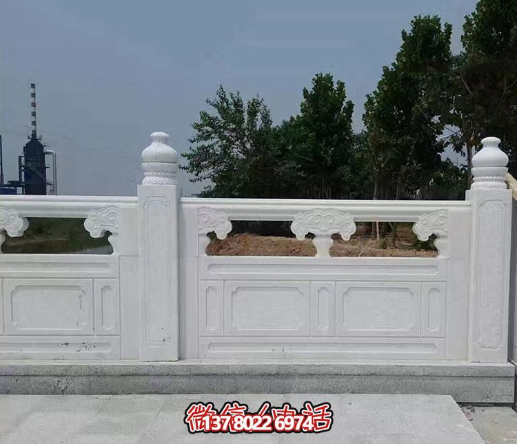汉白玉镂空石桥栏杆雕塑，为景区增添精彩