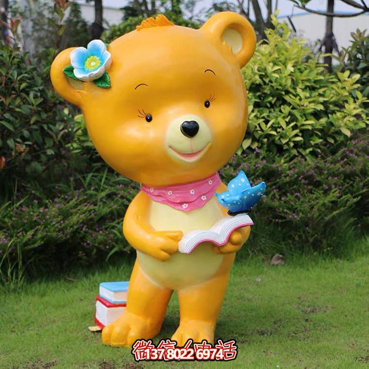 公园玻璃钢卡通公仔雕塑
