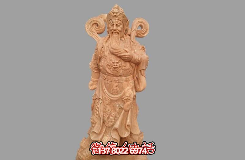 红日晚霞下的关公雕塑，温馨庭院里的佛像供奉