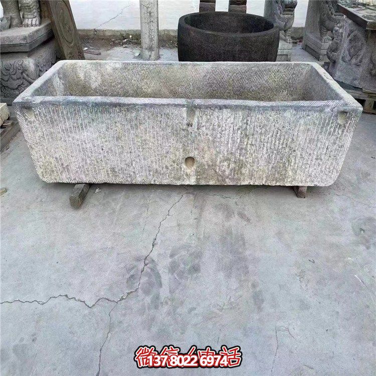 经典石槽景观装饰，营造自然和谐的室外空间