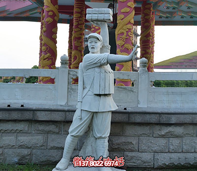 董存瑞景观雕塑，点缀广场景观