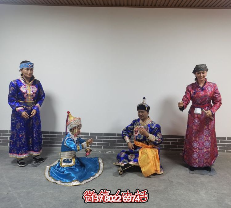 玻璃钢彩绘园林景区少数民族雕塑