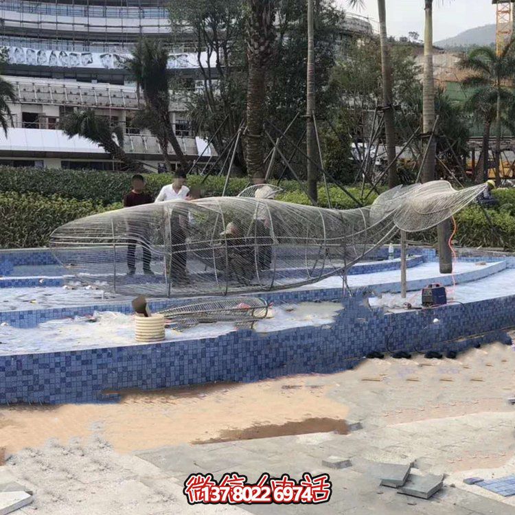 不锈钢鲸鱼雕塑水景景观喷泉