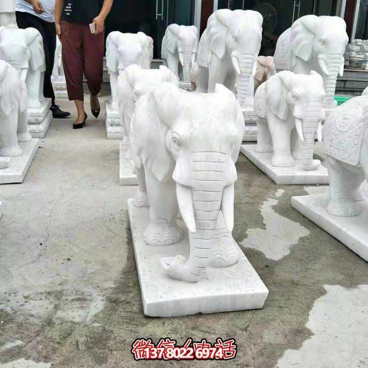 大理石制作的大型动物雕塑