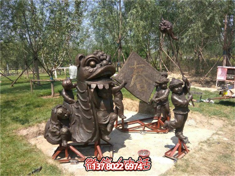 精美玻璃钢仿铜人物雕塑景观小品
