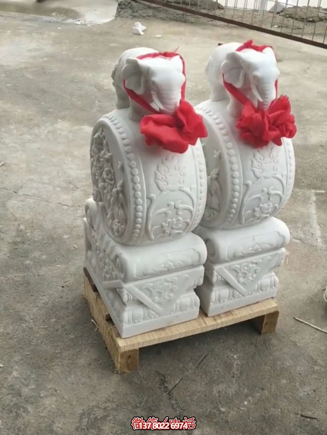 汉白玉吉祥小象雕塑，石门口摆放门墩