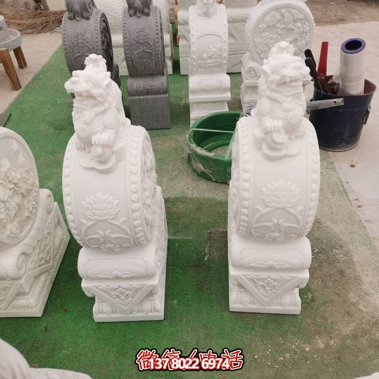 细腻的石雕艺术——汉白玉小象门墩雕塑