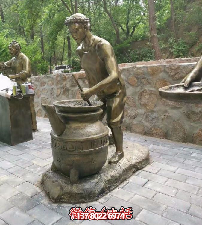 仿铜情景人物玻璃钢雕塑，环境美化街道户外小品