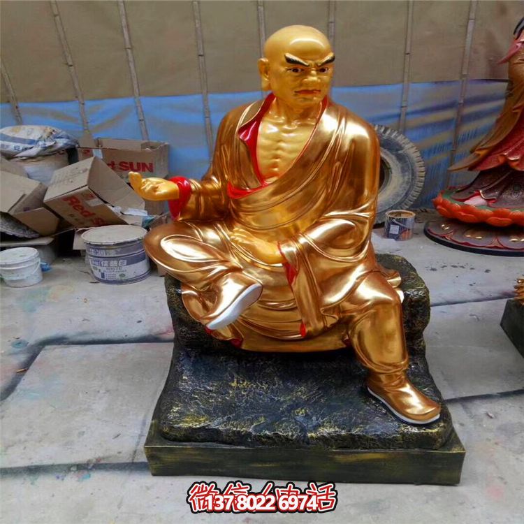 喷金烤漆菩萨雕塑，拥有古老神秘的十八罗汉美学