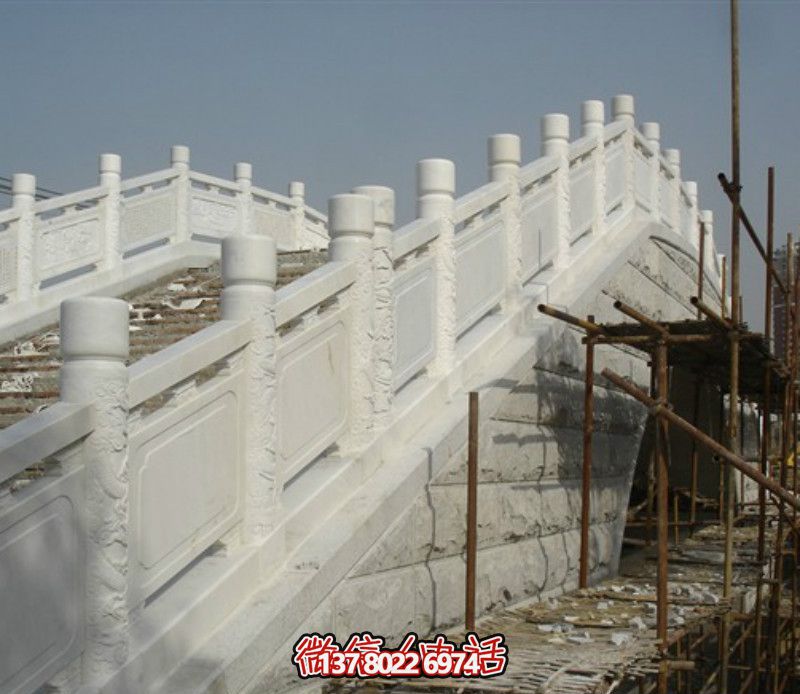 汉白玉栏杆，提升城市广场拱桥风采