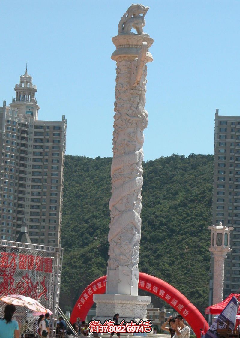 精美大理石雕刻龙柱家具带您置身于古典广场 精美大理石雕刻龙柱家具带您置身于古典广场