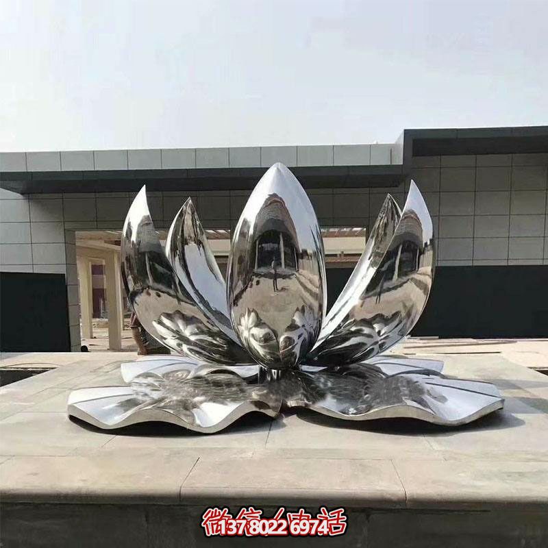 大型不锈钢莲花雕塑，镜面反射景观