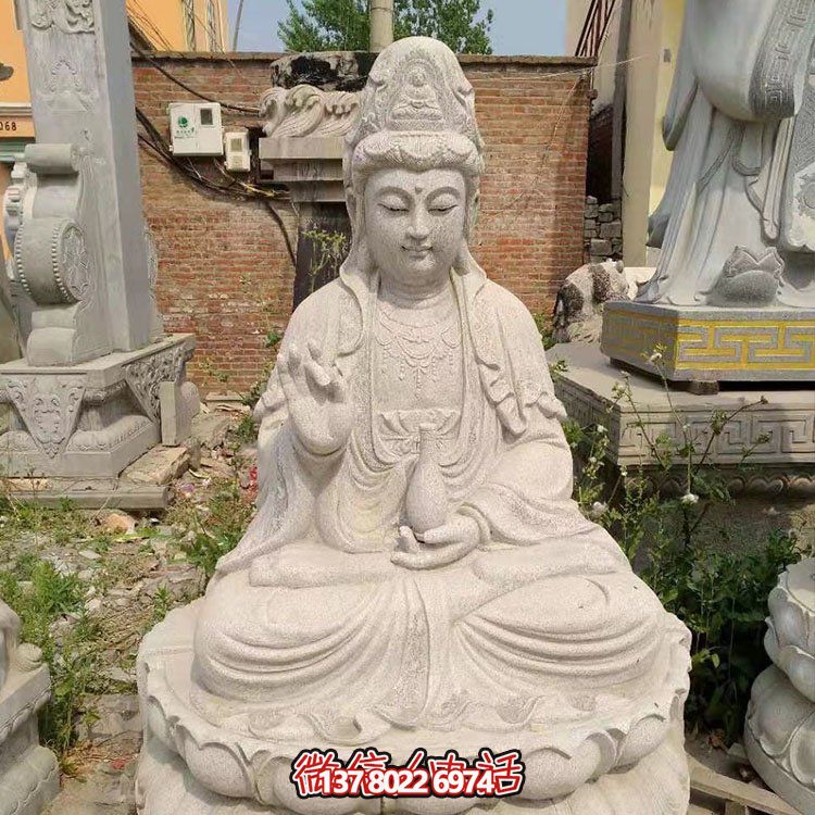传承古老文化的大理石观音雕塑
