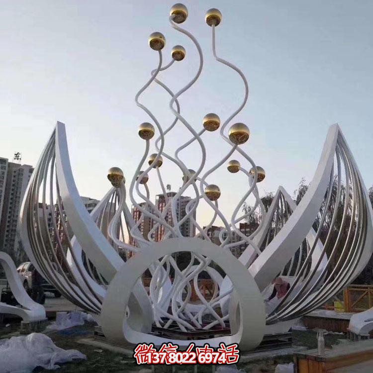 不锈钢大型镂空荷花景观雕塑