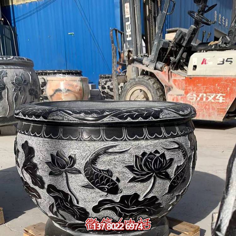 精美荷花浮雕缸，融合经典元素，打造清新安静空间